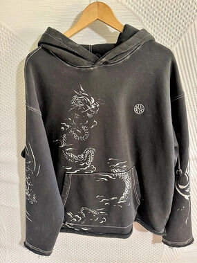 Ninth Hall Fundamentals Airbrushed Dragon Black Hoodie Large